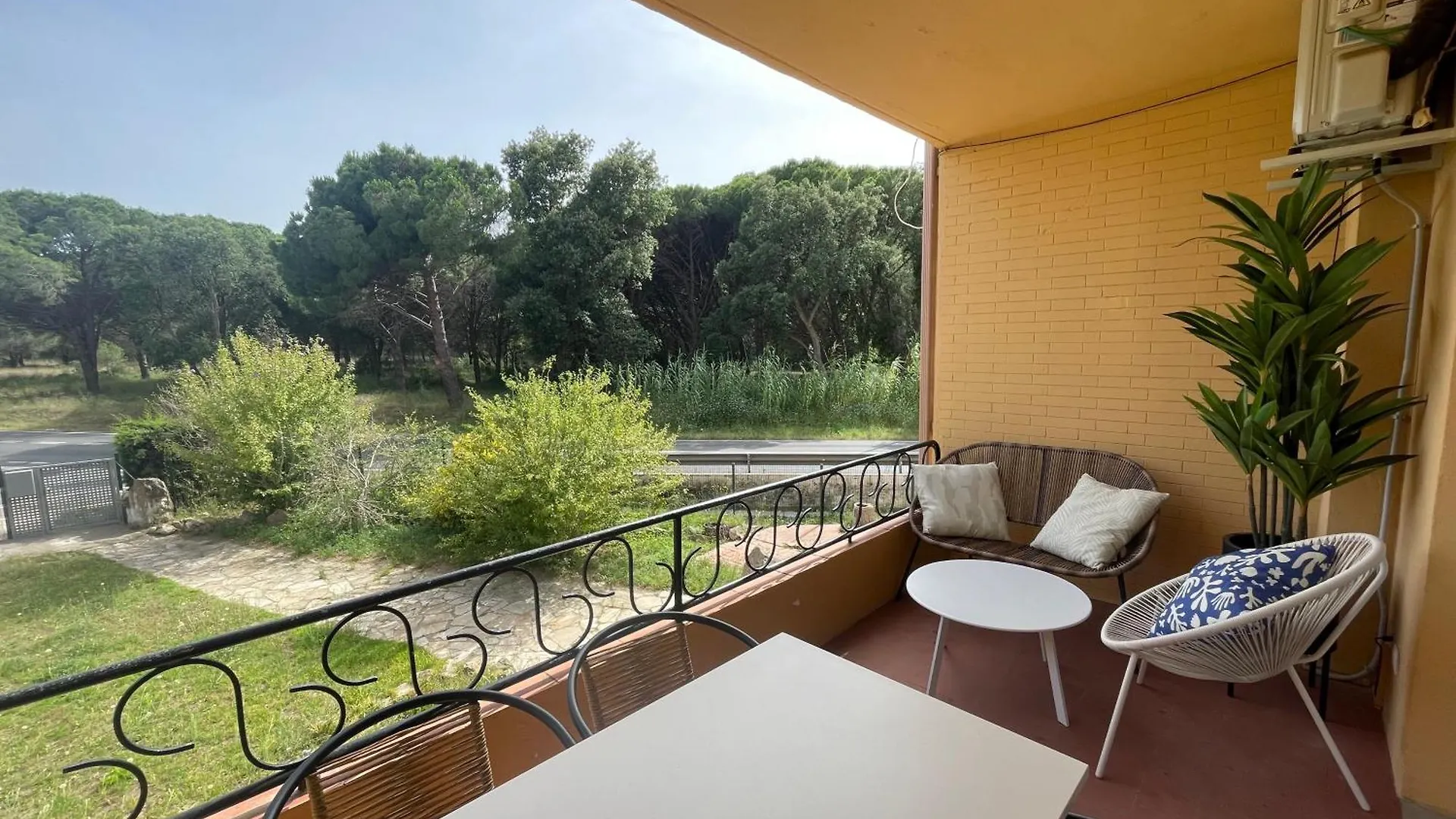 Apartamento Tranquilo A Pocos Minutos Del Mar Bufaganas Spain