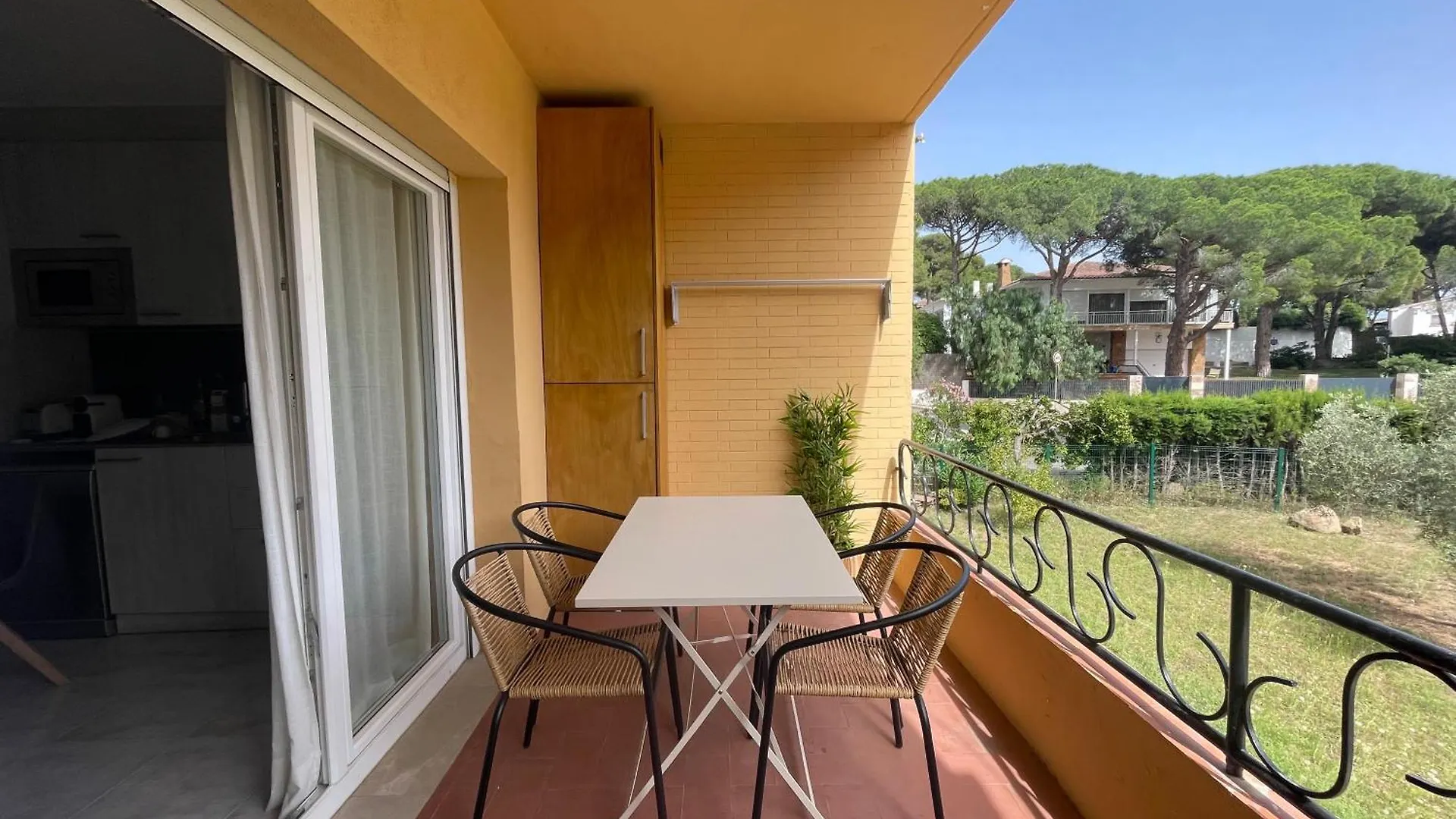 Apartamento Tranquilo A Pocos Minutos Del Mar Bufaganas Apartment