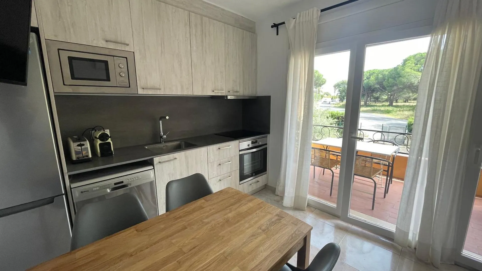 Apartamento Tranquilo A Pocos Minutos Del Mar Bufaganas