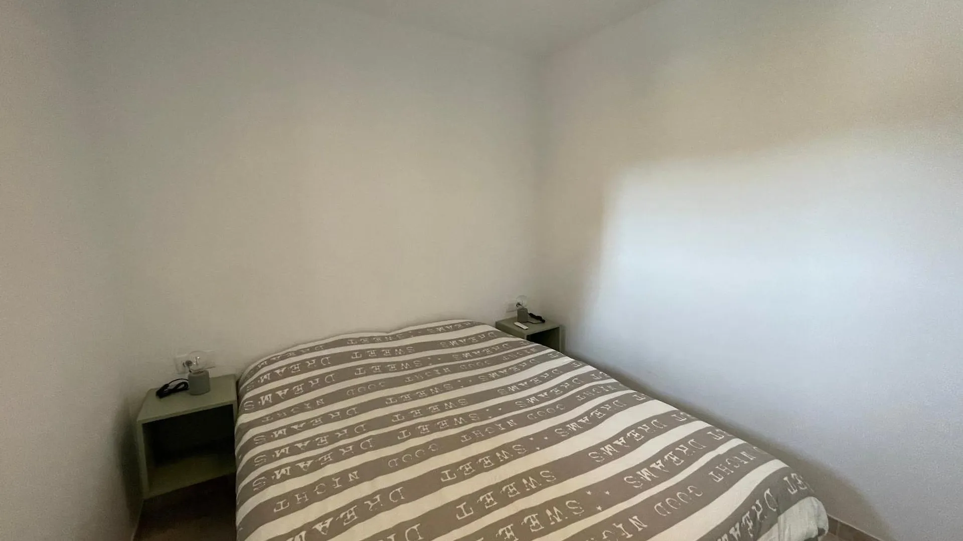 Apartamento Tranquilo A Pocos Minutos Del Mar Bufaganas 0*,